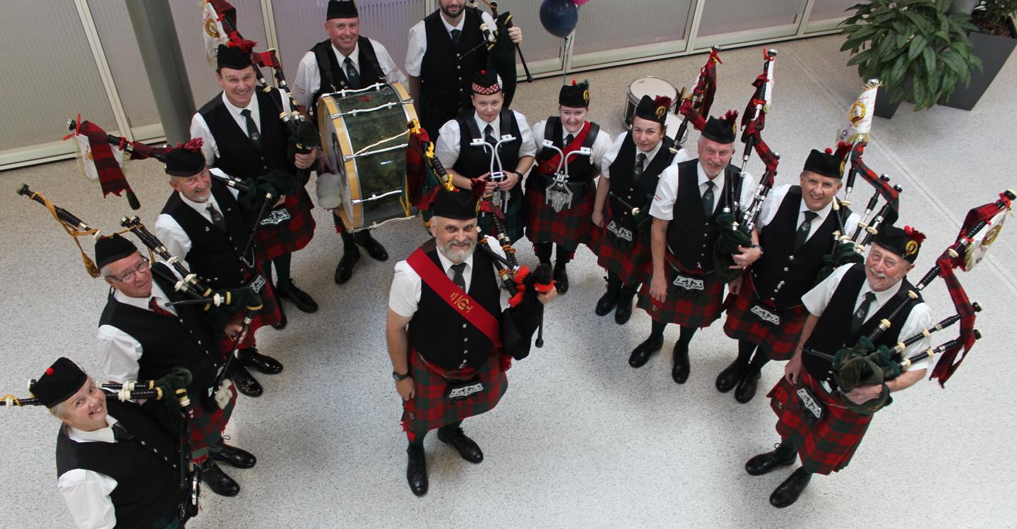 Alloa Bowmar Pipe Band