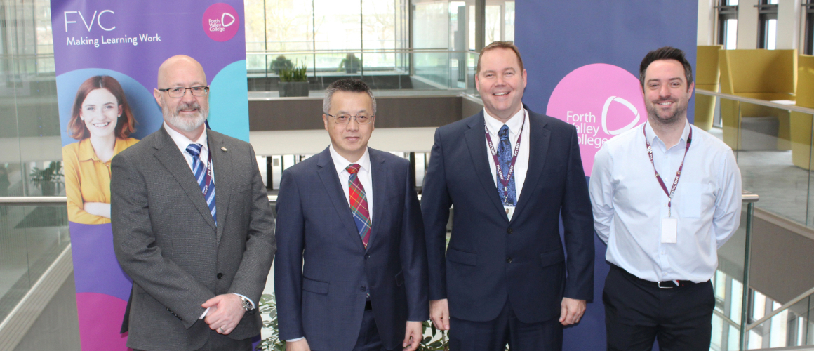 Chinese Consul General Visits FVC