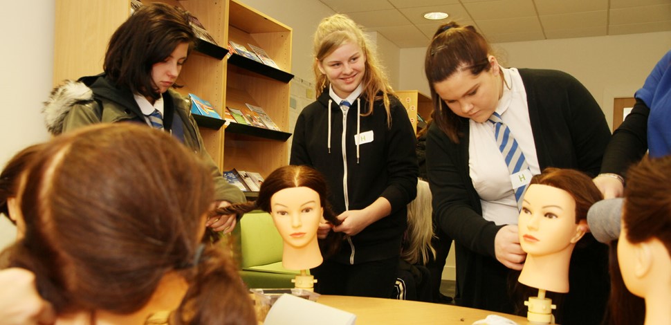 Young people across Forth Valley find out about apprenticeships