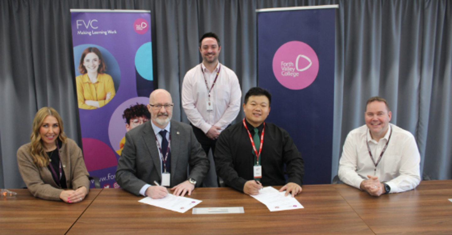 Exciting Mou Signed With Chinese University 3