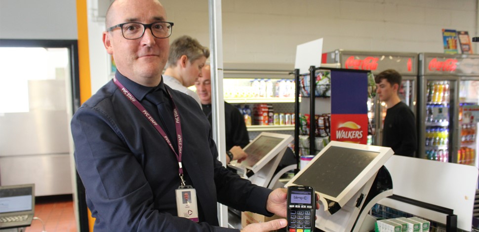 New card readers give students and staff new way to pay