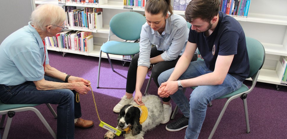 Paws against stress at Falkirk Campus