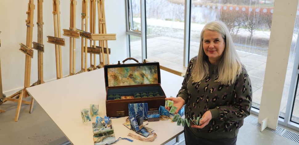 Student helps Stirling people create art to remember