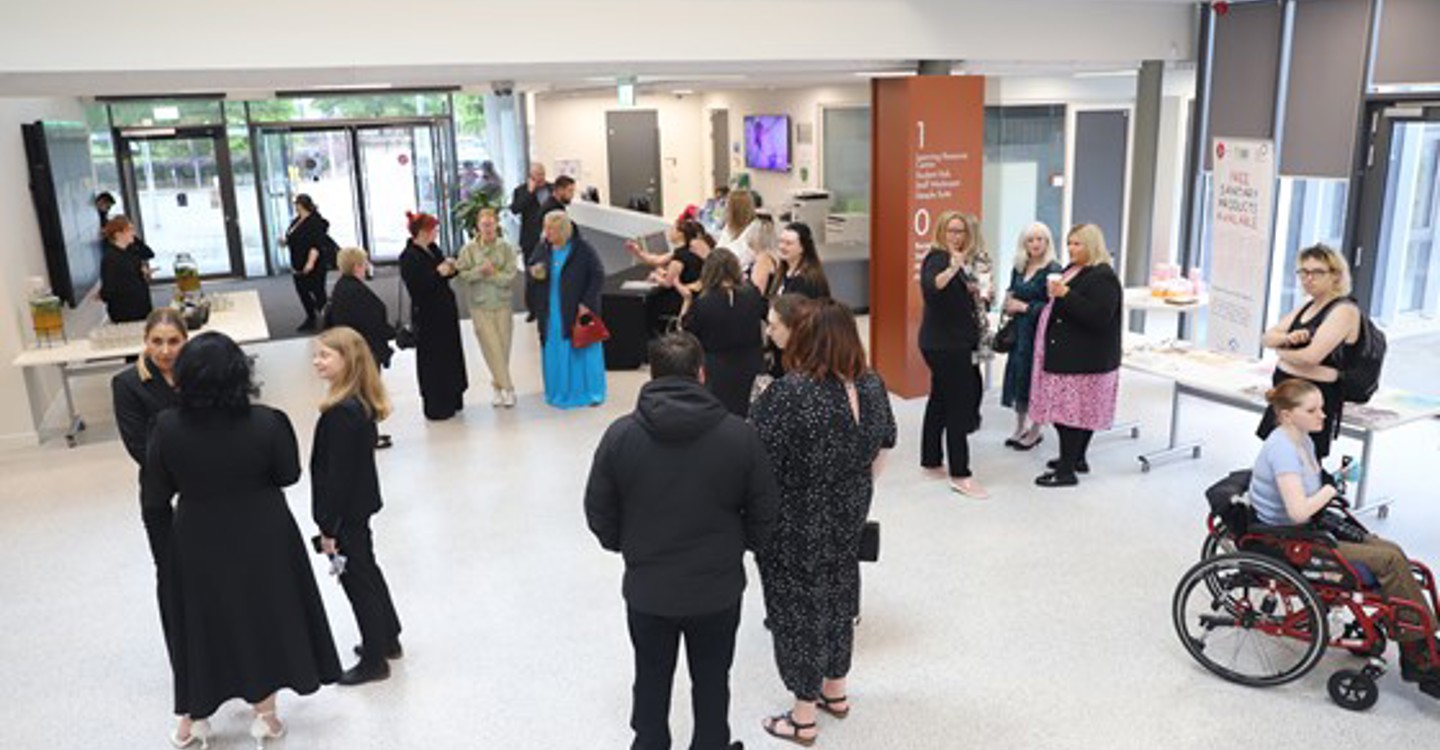 Guests Arrive
