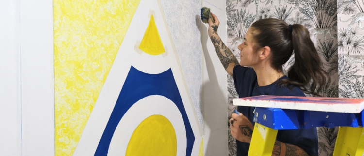 Wallpapering skills secure award for FVC apprentice