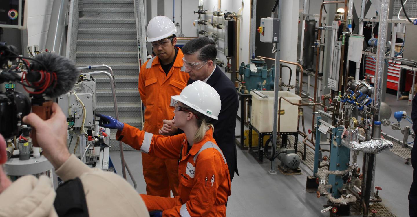 Scottish Secretary Visits Falkirk Campus CARA (5)