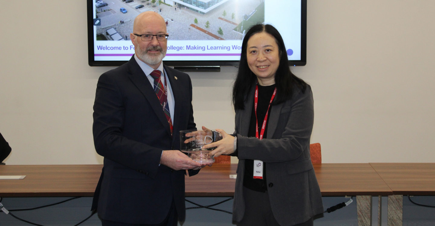 Second High Profile Chinese Delegation Visits College CARA (2)