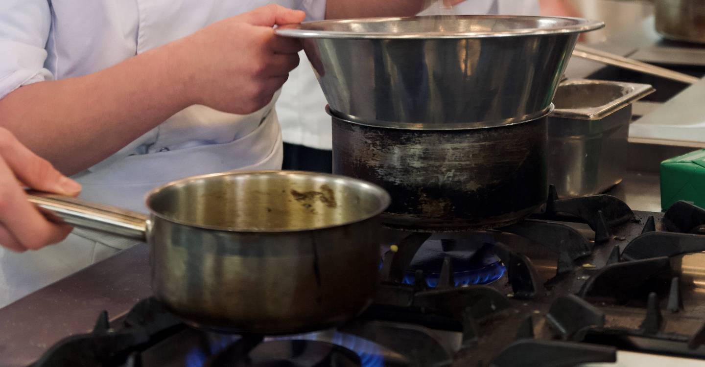 Inspirational Cooking Demo Returns For Stirling Students RAW (1)