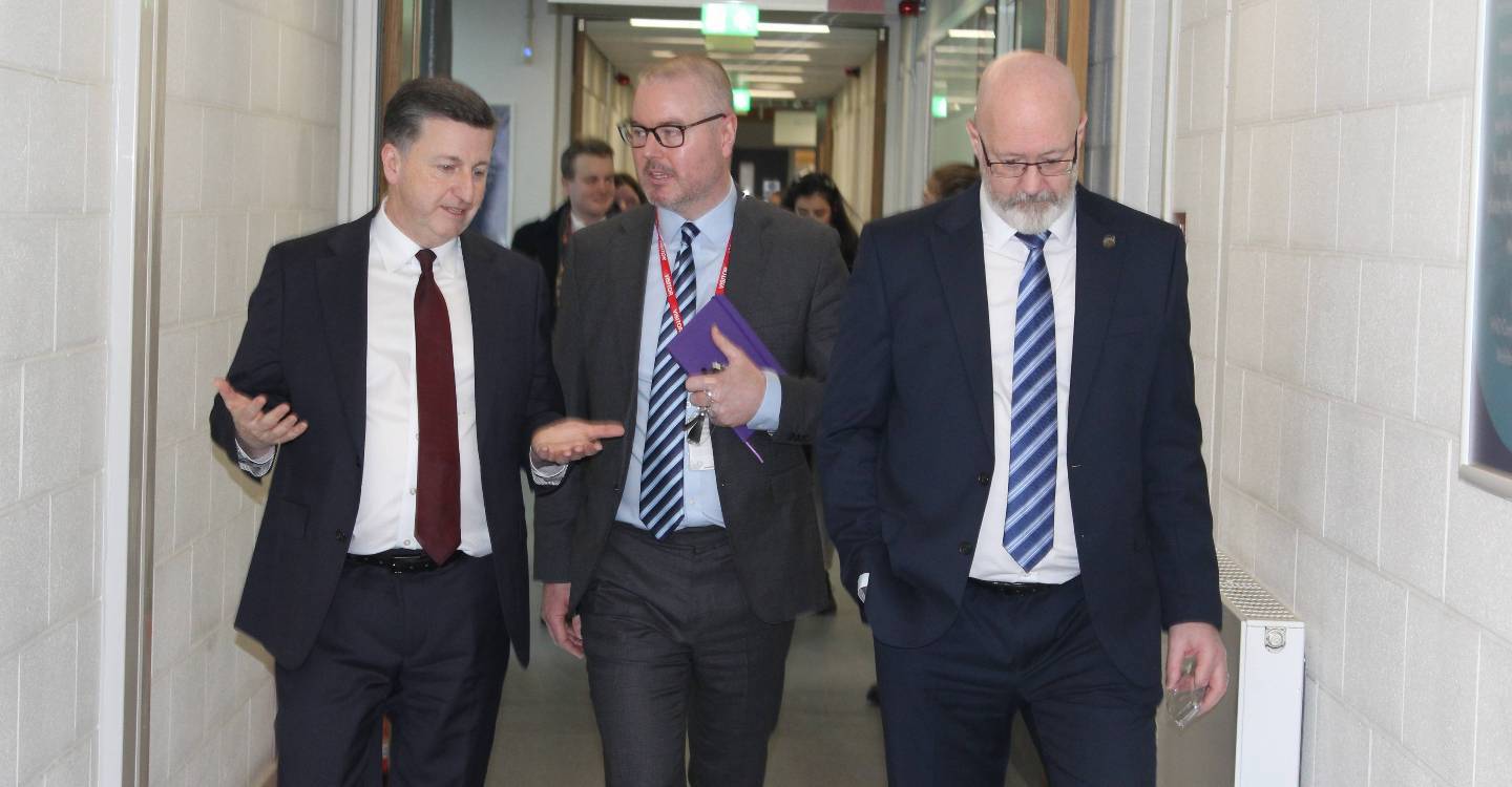 Scottish Secretary Visits Falkirk Campus CARA (11)