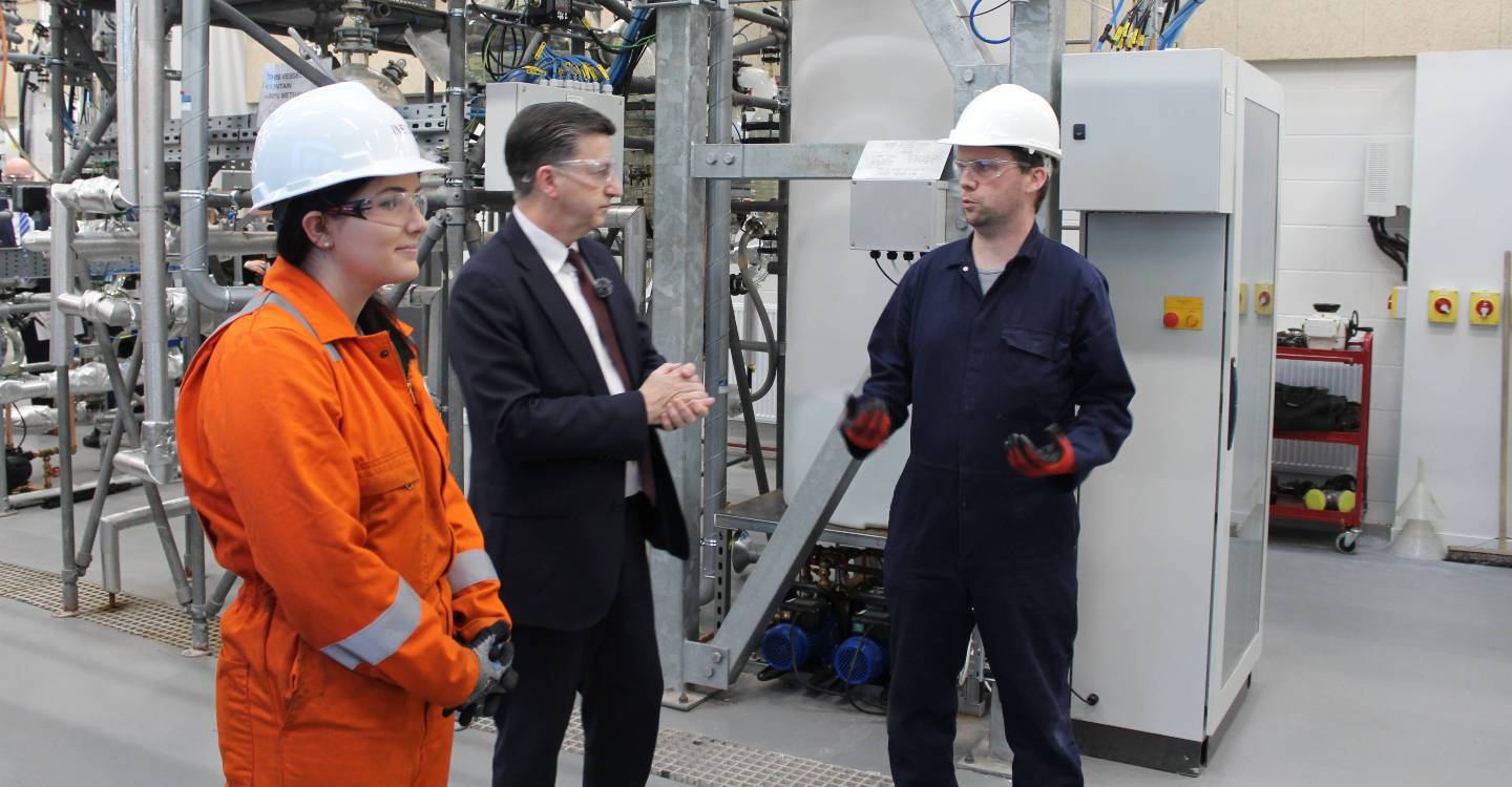 Scottish Secretary Visits Falkirk Campus CARA (9)