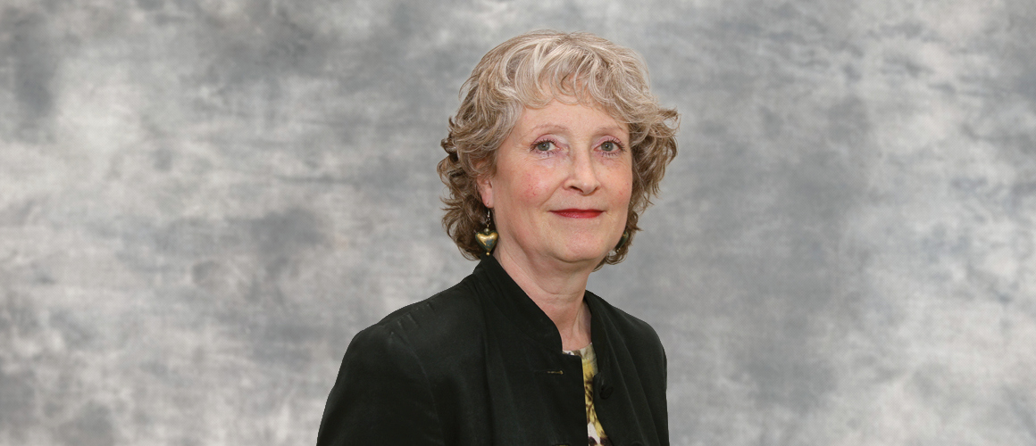 Lorna Dougall 1160 X 500